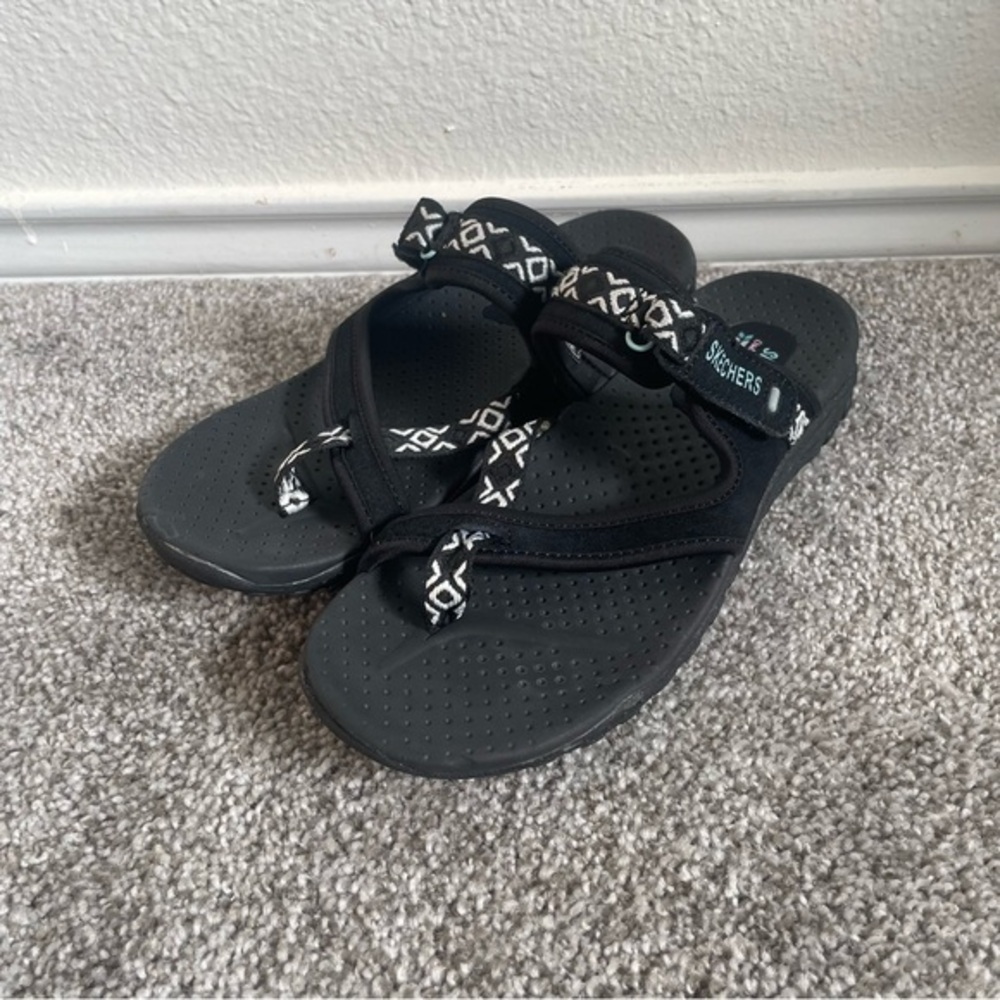 Skechers Sandals Womens Sz 9 Black Outdoor Lifestyle Reggae Tailway Thong Slides
